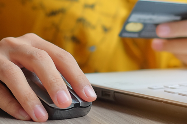 9 Must-have Features in an E-commerce App: Why do you need it for your Business?